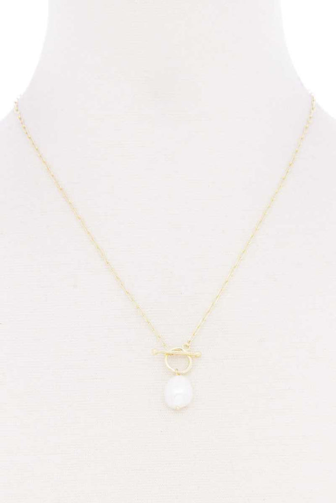 Pearl Toggle Clasp Necklace - Deals Kiosk