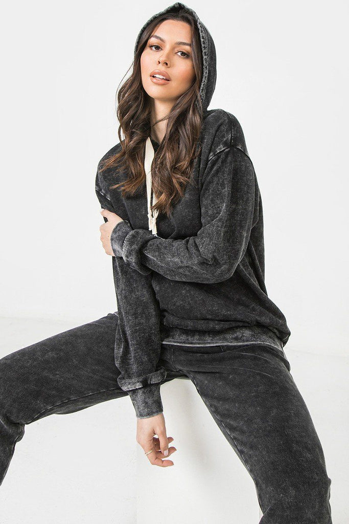 A Mineral Washed Hoodie - Deals Kiosk