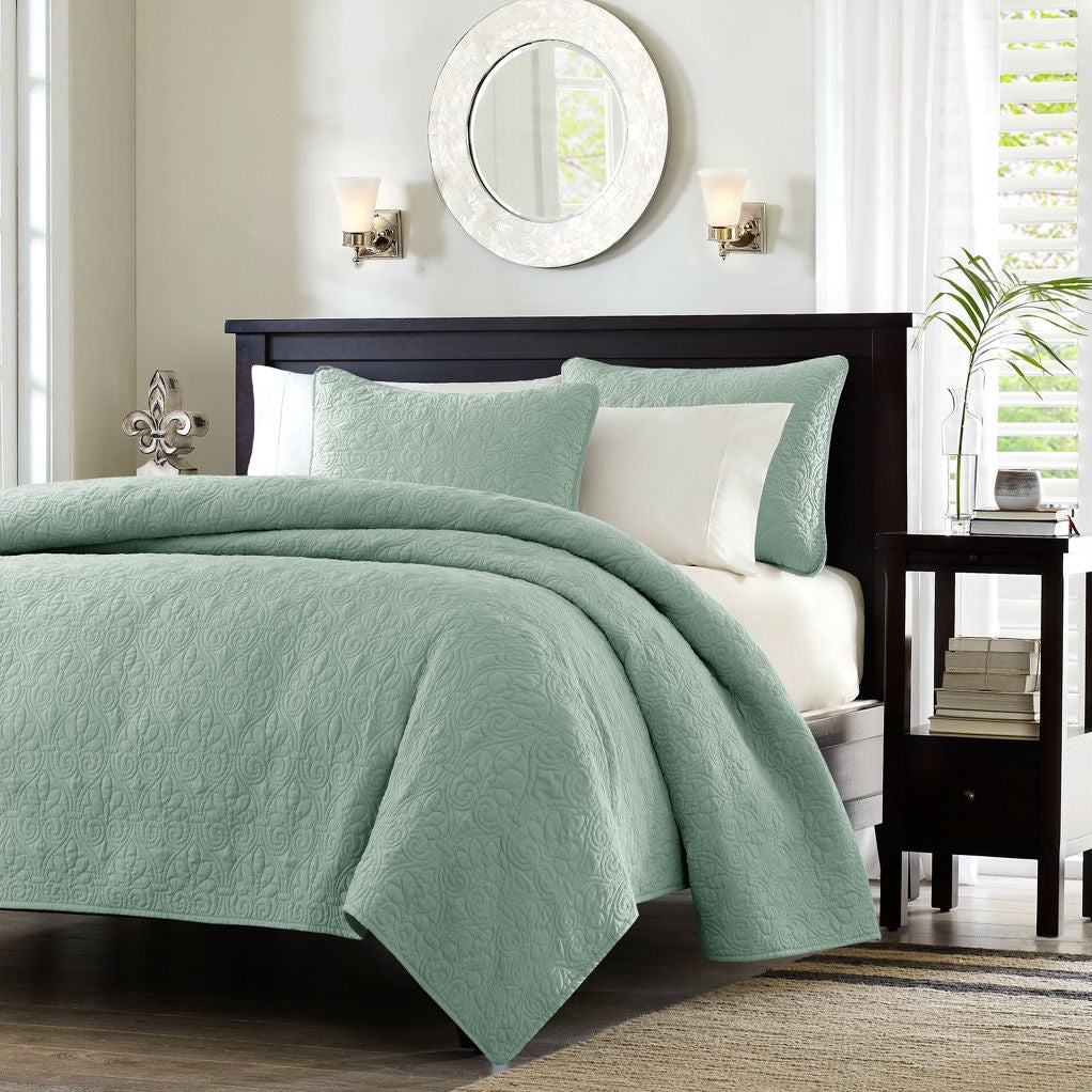 Full / Queen Seafoam Blue Green Quilted Coverlet Quilt Set with 2 Shams - Deals Kiosk